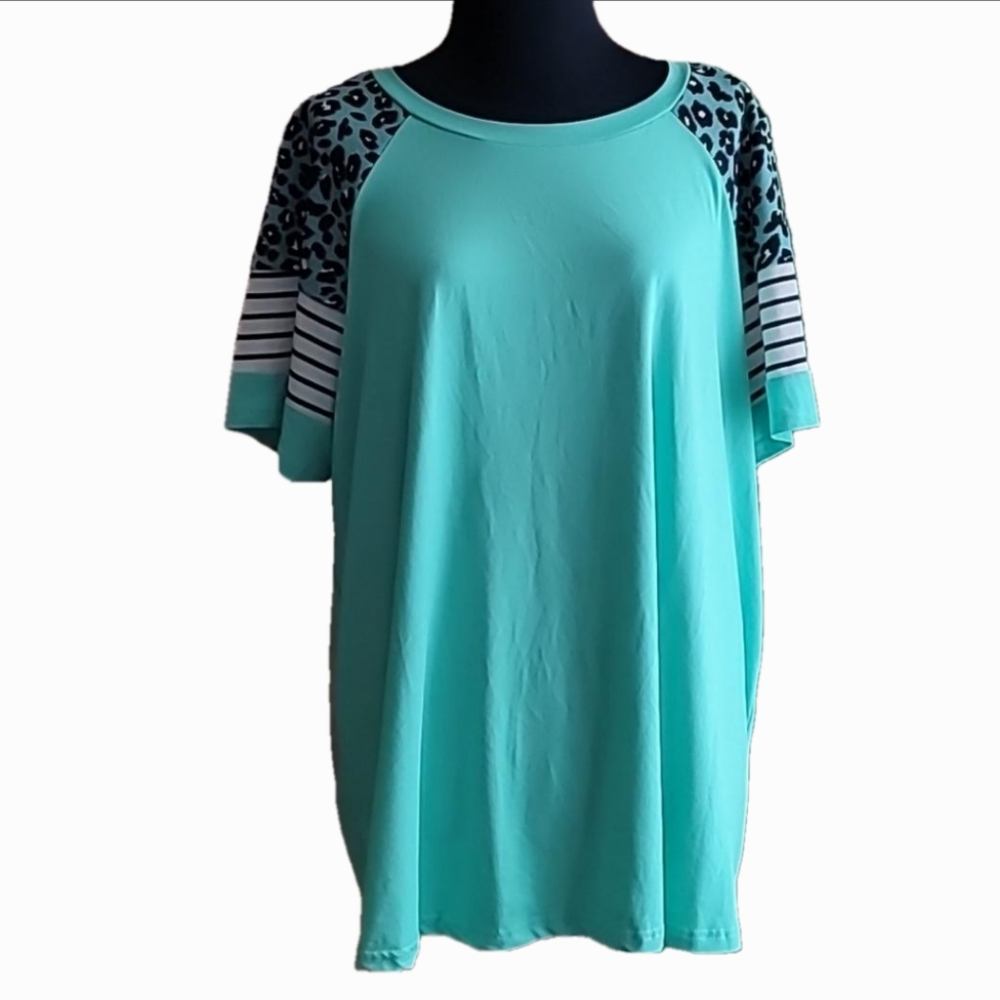 Emory Rose shirt 3X raglan sleeve turquoise cotton poly soft animal print
